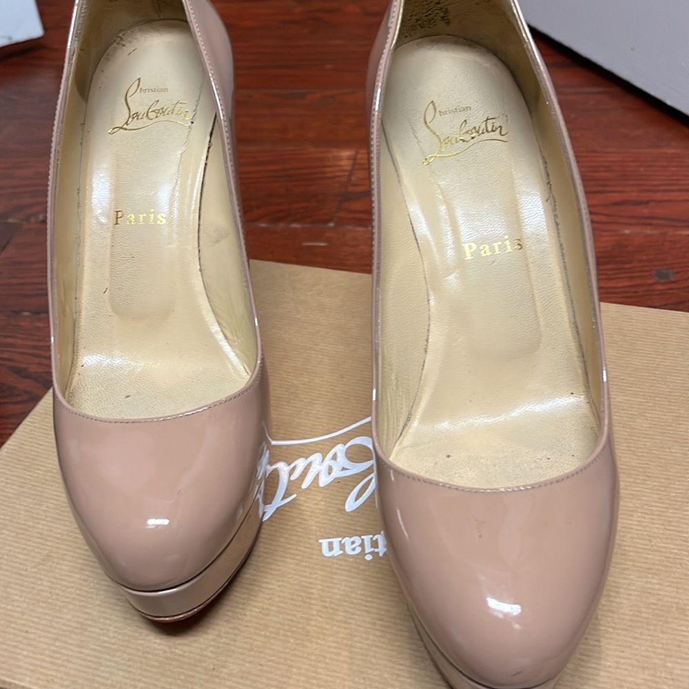 Christian Louboutin Dirditta 130 patent
